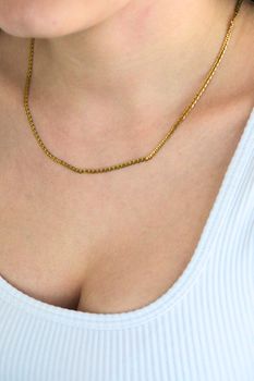 Złoty łańcuszek 333 Gucci Marina 2,5mm 2741 (9).jpg